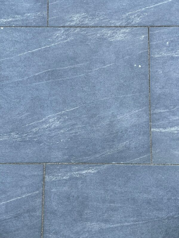 CASTACRETE PORCELAIN 600 X 900 - COUNTRY NERO PER SLAB